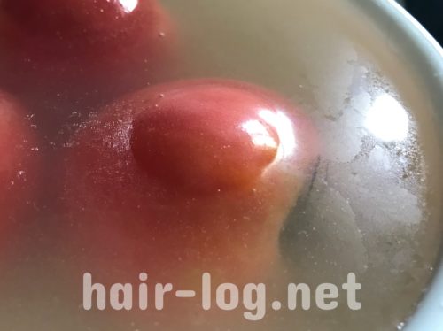 トマトについた農薬をホタテパウダーで洗い流す！